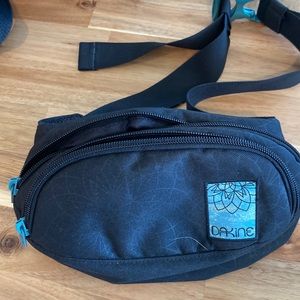 Dakine Black Fanny Pack